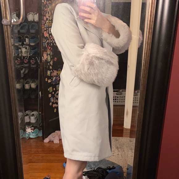 Feibisi Women’s Coat Faux Fur Size XL - Picture 4 of 8